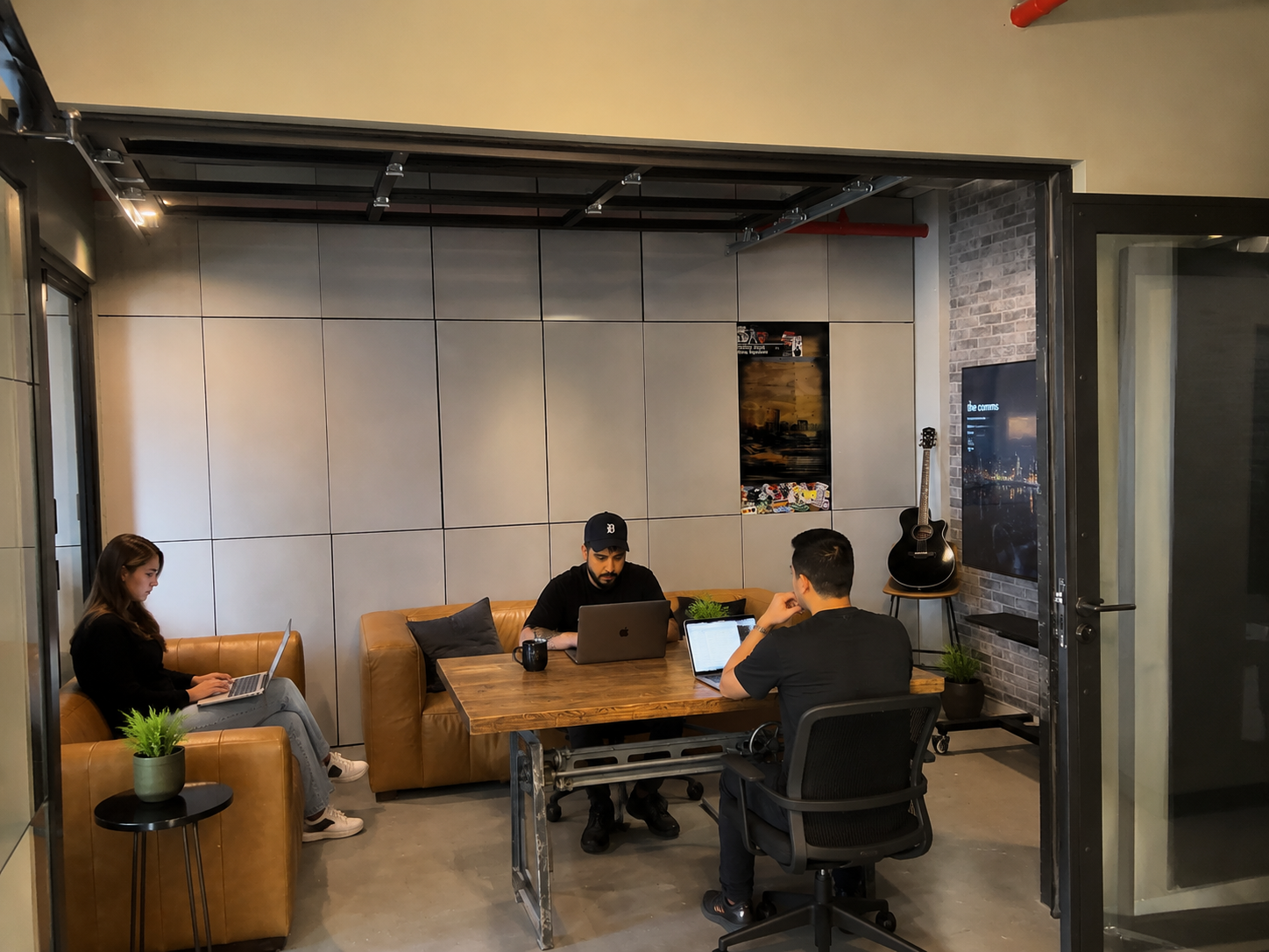 Members working together in the Casa38 flex room